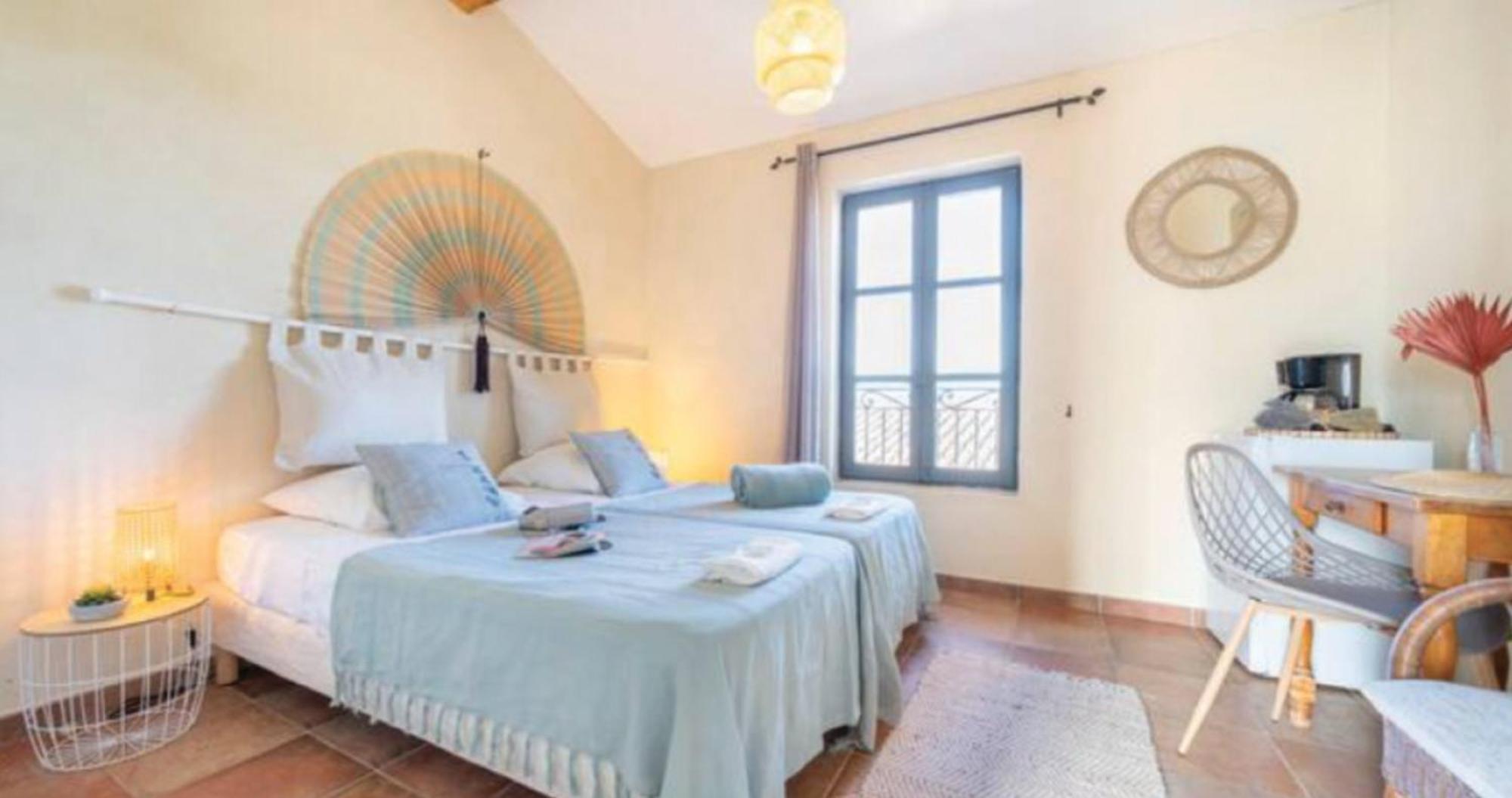 Maison Cosy Lodge 15 P Clim Wifi Cour Garage Montfrin Exterior foto
